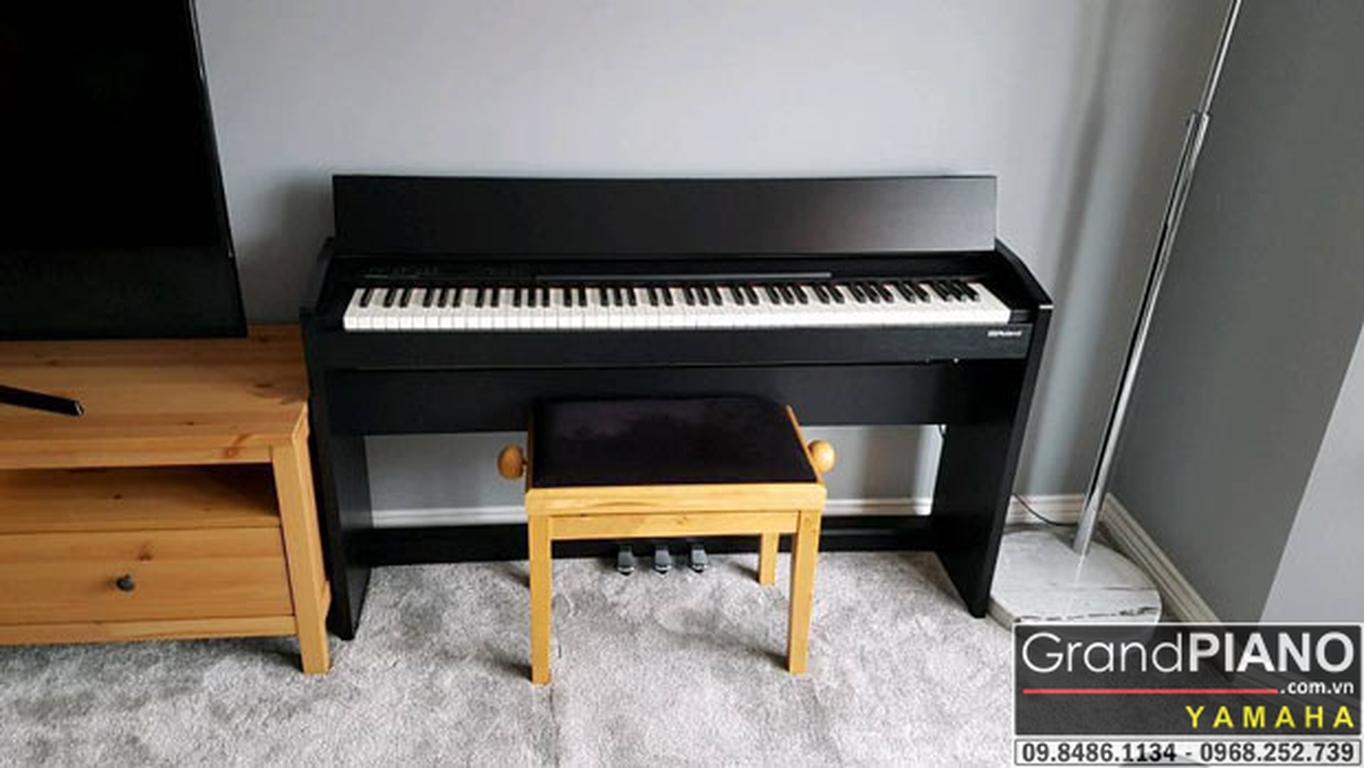 ROLAND F-140R SERIAL: A8I4399 